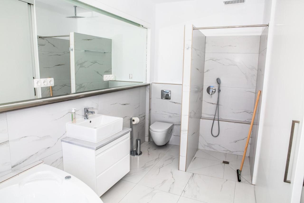 Komfort City Apartment "Elias" Mit Meerblick In Lavrio Экстерьер фото